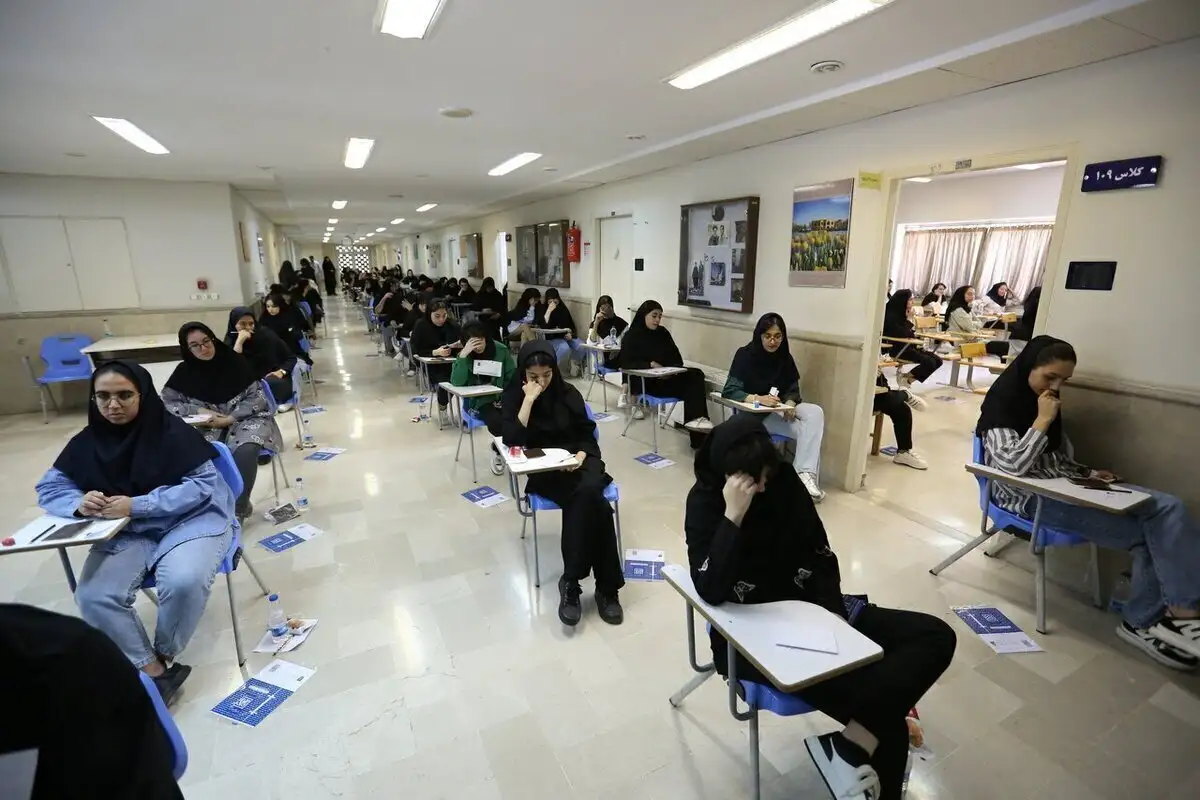 پشت‌کنکوری‌ها از امتحانات نهایی یازدهم معاف شدند | امکان ترمیم معدل برای دانش‌آموزان یازدهمی در خرداد ۱۴۰۴ فراهم شد.